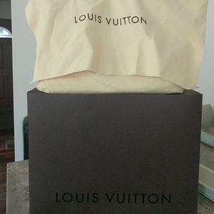 Louis Vuitton (ALMA MM MV BLANC CORAIL)